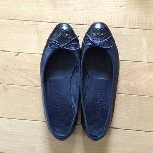 Chanel Black ballerina